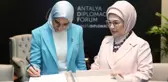 Ahmet Şara'nın eşi de 'Küresel Sıfır Atık İyi Niyet Beyanı'nı imzaladı
