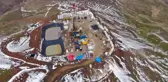 Rusların günlük 5 ton petrol çıkardığı bölgeye sondaj kulesi kuruldu
