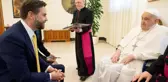 Papa Francis, Trump'ın yardımcısı ile görüştükten 7 saat sonra hayatını kaybetti