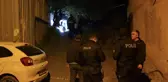 Sokakta başından vurulmuş halde kadın cesedi bulundu