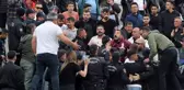 Şampiyonluk maçında tekmeler yumruklar havada uçuştu! 9 kırmızı 16 sarı kart çıktı