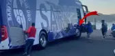 Şampiyon takımın otobüsü devrilmekten son anda kurtuldu