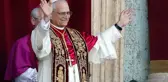 Vatikan'da yeni Papa 14. Leo! Locadan halkı selamladı