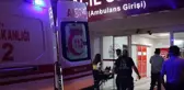 Bursa'da çöp atma tartışması kılıçlı kavgaya dönüştü! 3 kişi yaralandı