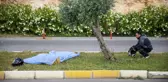 Kazada hayatını kaybeden arkadaşının başında böyle bekledi