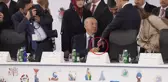 Görüntü bomba! Erdoğan, Macron'un beden diliyle üstünlük kurma çabasına izin vermedi