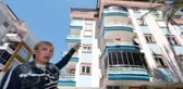 Kiracısını çıkaramayan Rus öğretmen Antalya’da varlık içinde yokluk yaşıyor