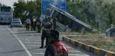 Isparta'da tur otobüsü şarampole düştü: 16 yaralı