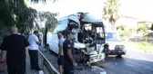 Alanya'da Midibüs Kazası: 15 Yaralı