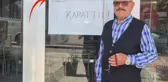 Dükkanını kapattı, cama astığı yazıyı görenler şaka sanıyor