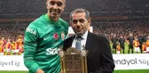 Dursun Özbek açıkladı! Galatasaray'dan ayrılan Muslera'ya yeni görev