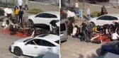 Çilekler yola saçıldı, vatandaşlar bakın ne yaptı
