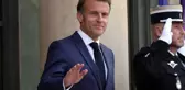 Fransa Cumhurbaşkanı Macron'un heykelini çaldılar