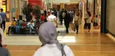 Şehrin en büyük AVM'sinde 18 aracın lastikleri bıçakla kesildi
