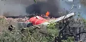 Hindistan'da yolcu uçağı yerleşim yerine düştü