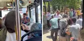 Pendik'te yolcu otobüsünde kadınlar arasında kavga! O anlar kameralarda