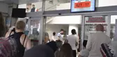 Son güne bırakmanın bedelini ödediler! Ehliyet yenileme kuyrukları müdürlükleri kilitledi