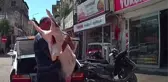 Gören şaştı kaldı: Etler bagajda, hijyen umursanmadı