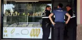 Antalya'da Kuyumcu Soygunu: 600 Bin TL Değerinde Altın Çalındı