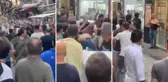 Küfür kavgasında esnaflar birbirine girdi! Çekpasla saldırdı