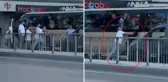 Minibüs şoförü kendisine korna çalan sürücüyü tekme tokat dövdü