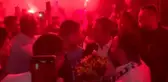 Ali Koç'a meşaleli karşılama! Söylenen o beste dikkat çekti