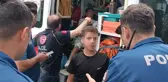 Kavga ettiği çocukları bacaklarından bıçakladı