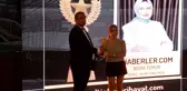 20. Altın Başarı Ödülleri'nde Av. Bedia Teymur 'Yılın En İyi Genel Yayın Yönetmeni' Seçildi