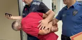 Tramvayda kadınların görüntülerini çeken sapığa linç girişimi