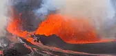 Hawaii'deki Kilauea Yanardağı'nda 32'inci patlama! 100 metreye kadar lav püskürdü