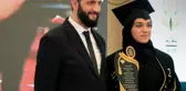 Suriye Devlet Başkanı eş-Şara, eşinin diplomasını kendisi verdi