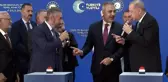 Cumhurbaşkanı Erdoğan'ın temel atma töreninde firma yetkilisini terlettiği anlar