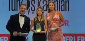 5. Türk İş Kadınları Plaket Töreni'nde Haberler.com Genel Yayın Yönetmeni Av. Bedia Teymur'a Ödül