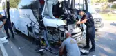 Alanya'da tur ve yolcu midibüsü çarpıştı: 15 yaralı