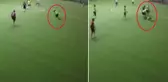 Halı sahada futbol oynayan polis memuru kalp krizi geçirip hayatını kaybetti