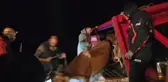 Yaylada içinde 15 kişi olan araçların üzerine çığ düştü