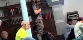 Milli futbolcu namaz kılarken görüntülendi
