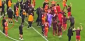 Galatasaray taraftarını ikiye bölen görüntü