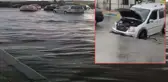 İzmir'i sağanak yağış vurdu! Yol çöktü, seyir halindeki araç göçüğe düştü
