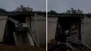 Ayazağa’da selin iş yerinde neden olduğu yıkım kamerada