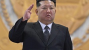 Dünyayı sarsan iddia! Kim Jong-un komaya mı girdi?