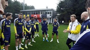 Fenerbahçe'de Dirk Kuyt dönemi başladı! Göztepe öncesi acil toplantı