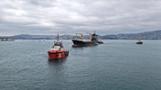 Ukrayna İHA'sının vurduğu RMS Team İstanbul Boğazı'ndan geçirildi! Gemi trafiği askıya alındı