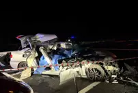 Terrible accident on the TEM highway: A car crashed into a truck and was crushed like paper, 2 people lost their lives.