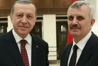 الرئيس أردوغان طبيبه الخاص ينتقد المستشفيات الخاصة.