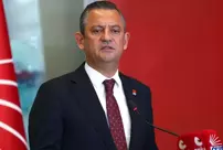 CHP lideri Özel'den kayyum tepkisi: Uyarıyorum, söz bitmek üzeredir

رد فعل أوزيل زعيم حزب الشعب الجمهوري على الوصي: أُحذّر، الكلام أوشك على الانتهاء