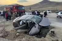 A car crashed into a water channel in Erzurum: 3 dead, 2 injured.