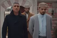 Özcan Deniz and Mert Yazıcıoğlu's appearance from years ago surprised those who saw it.