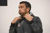 In Beşiktaş, the paths are parting with head coach Giovanni van Bronckhorst.