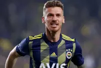 Serdar Aziz's post drove Fenerbahçe fans crazy.